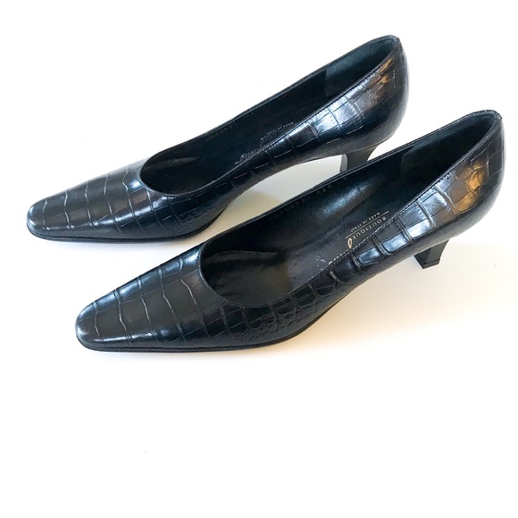 NWOT Salvatore Ferragamo Vintage 90s Gator Heels Womens Size 8 Narrow Black Pump - Picture 3 of 8